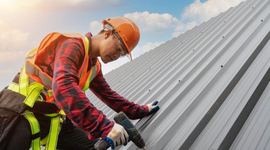Professional Emergency Roof Repairs services in Hurley, SD